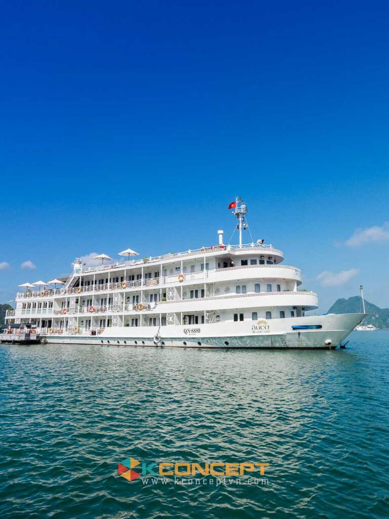 Du Thuyền Âu Cơ Hạ Long – Au Co Cruise Bhaya