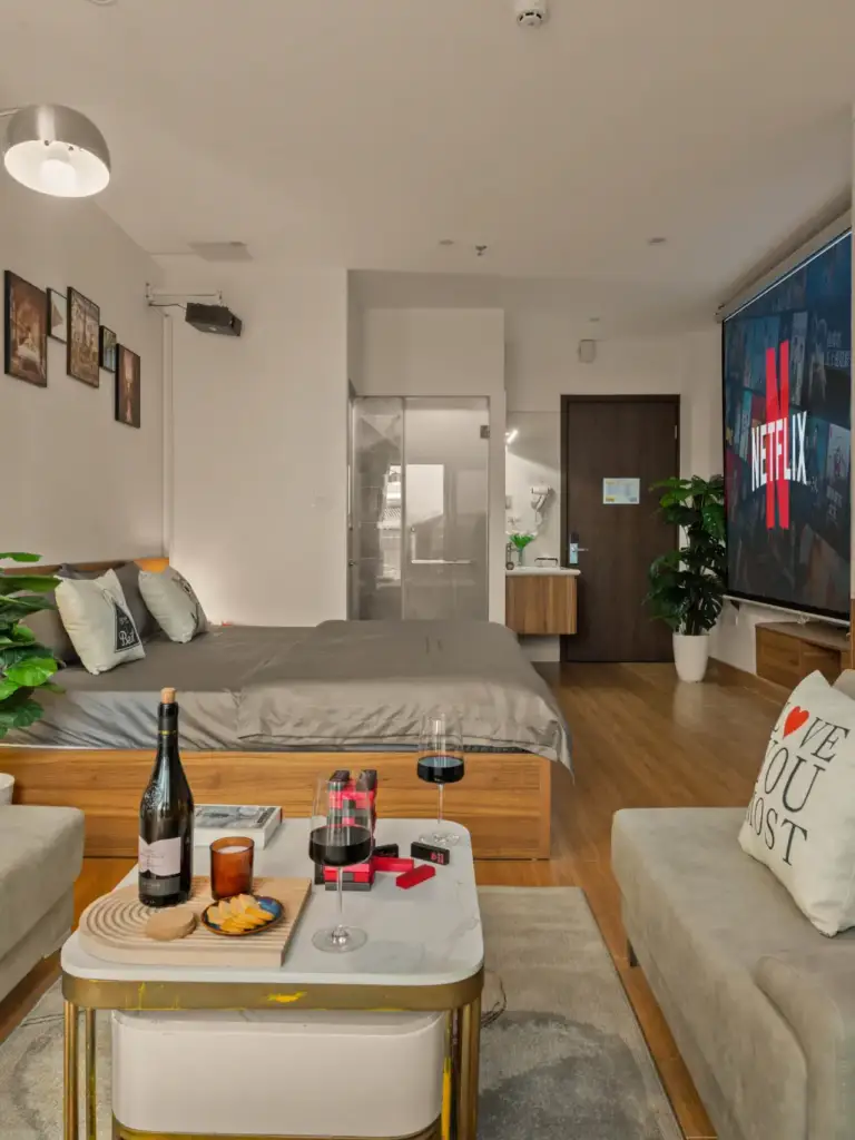 Chụp Ảnh Homestay – CYGNUS Cafe & Film