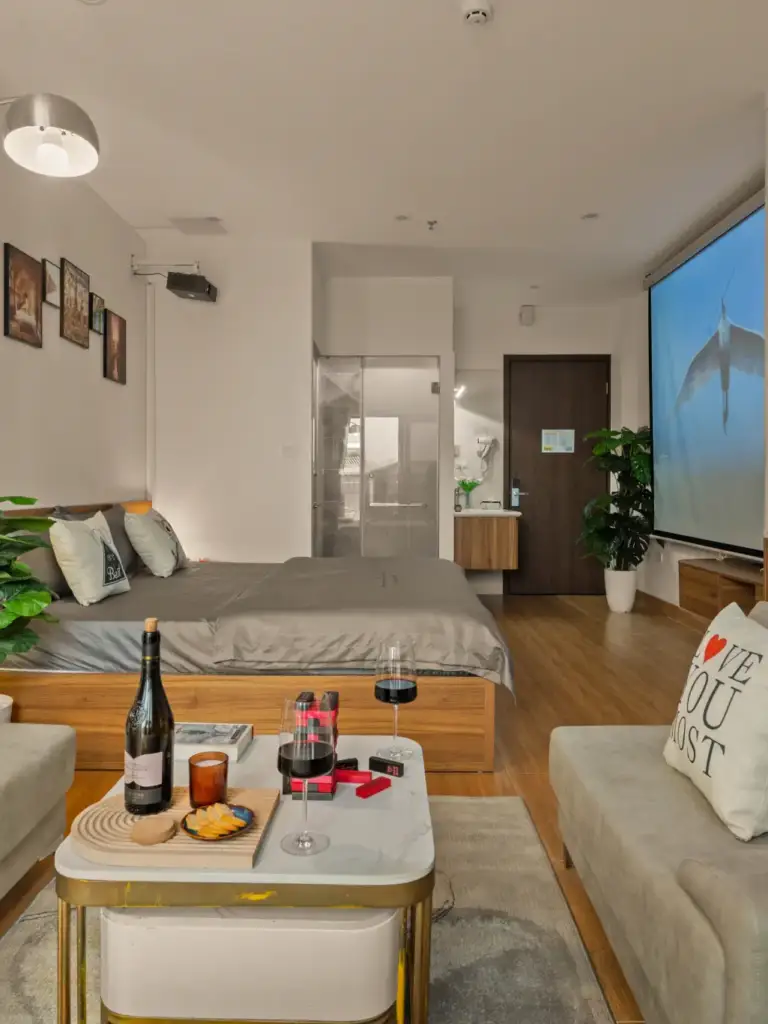 Chụp Ảnh Homestay – CYGNUS Cafe & Film